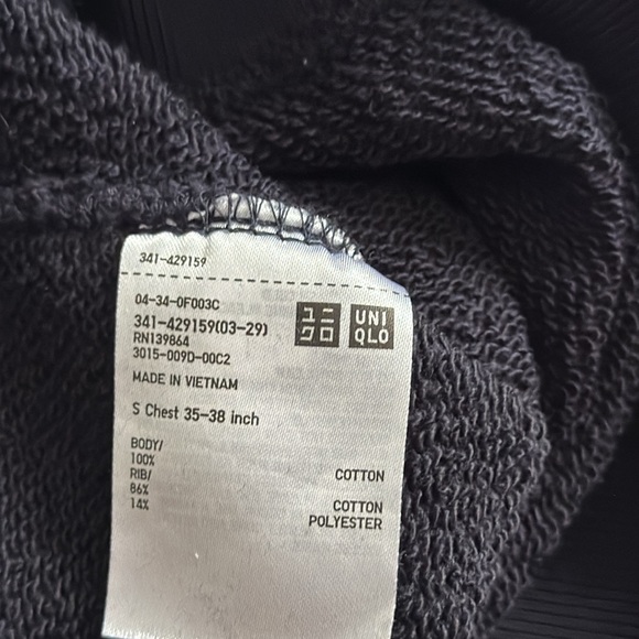 Uniqlo Sweatshirt - Picture 3 of 3
